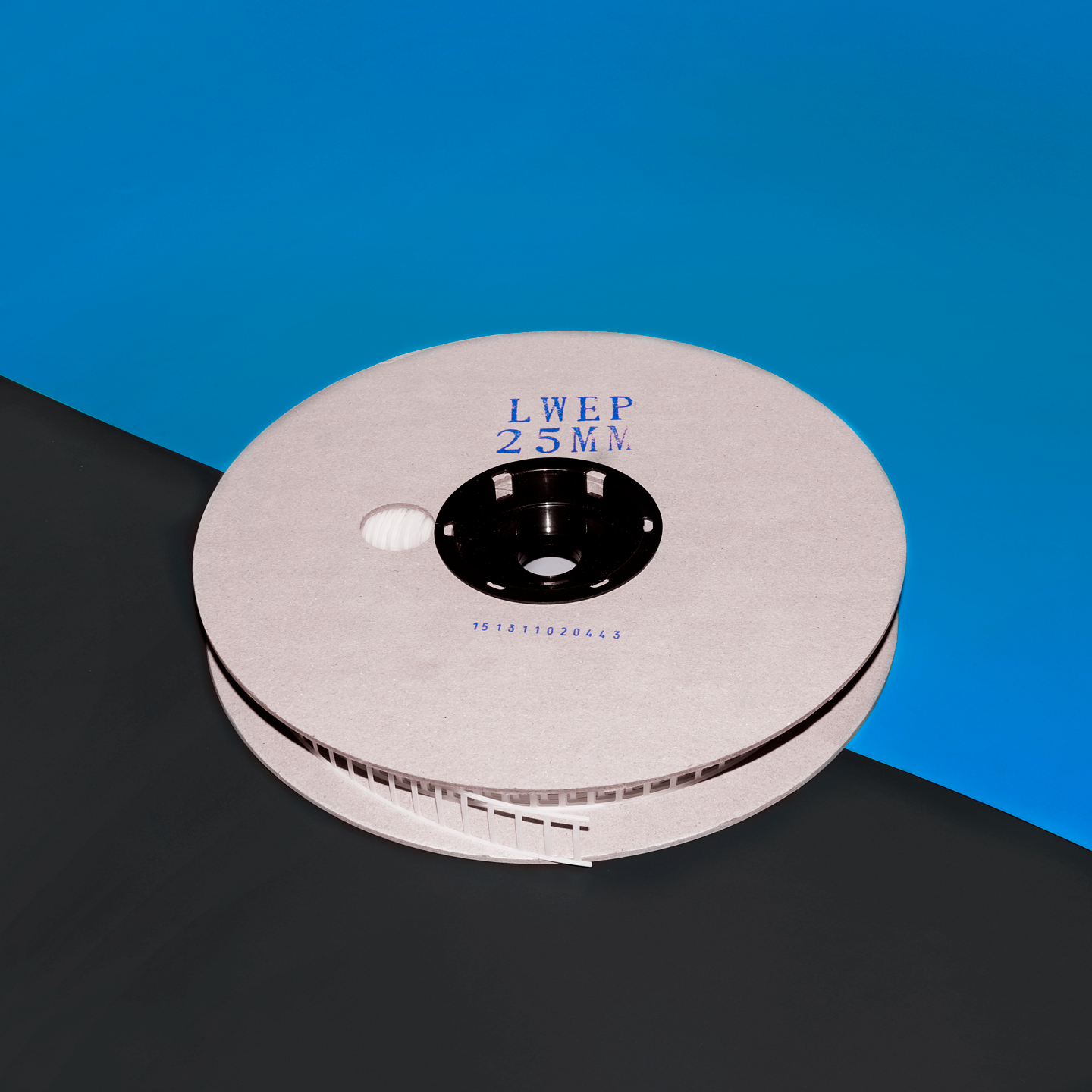 SAGA LWEP Wide Elastic Staple Pins