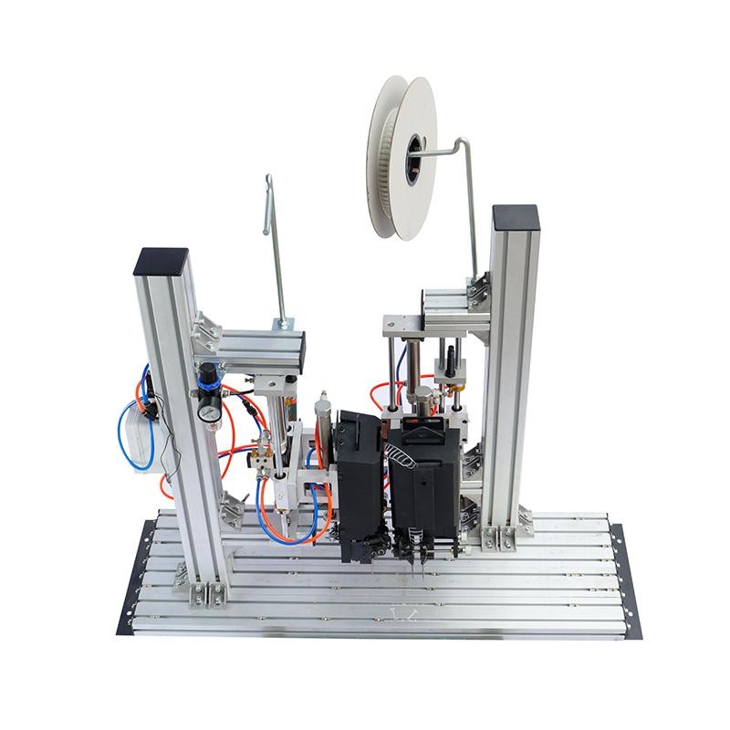 Double-head automatic card binding machine and staple fastenersing machine for fixing product paper cards